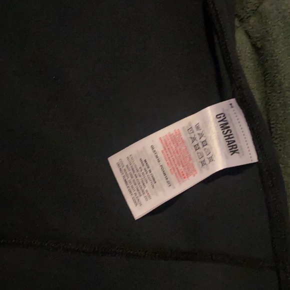 BLK Gymshark Top - Picture 3 of 7